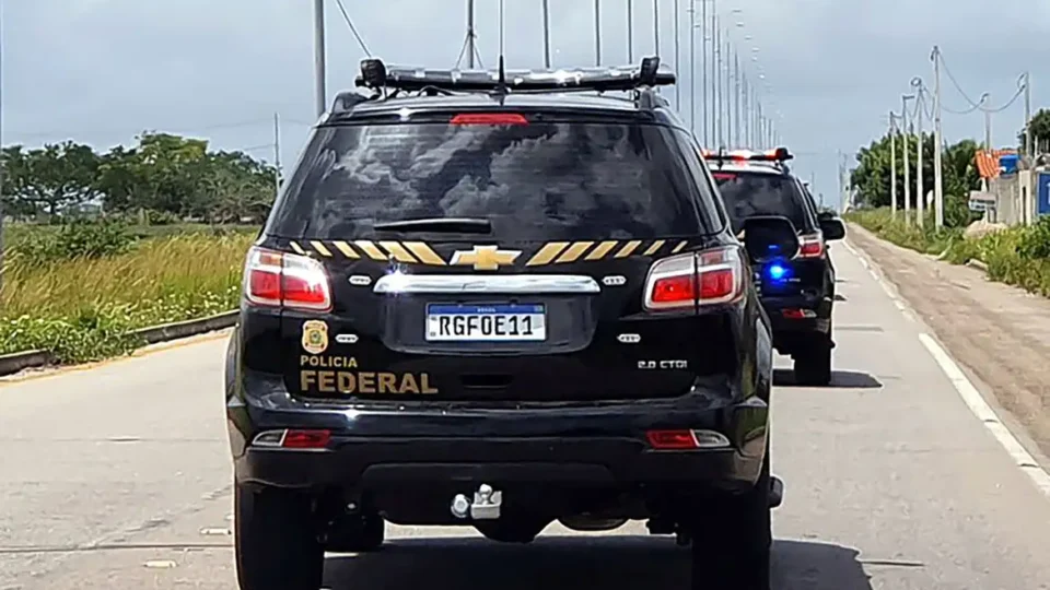 Polícia Federal investiga desvio de quase R$ 1 milhão da Caixa Econômica Federal
