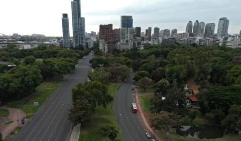 Argentina tem greve geral em dia de votação da reforma trabalhista de Milei