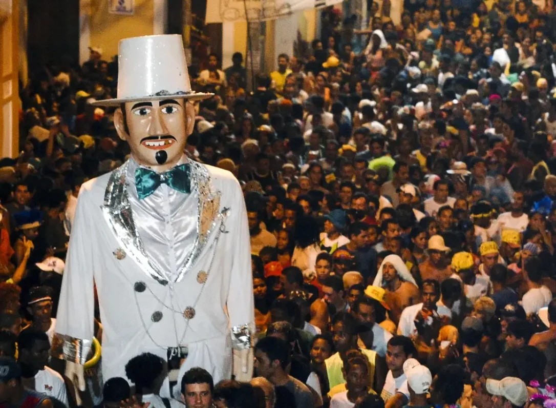 Número de banheiros públicos em Olinda rendeu críticas à prefeitura do município pernambucano nas redes sociais