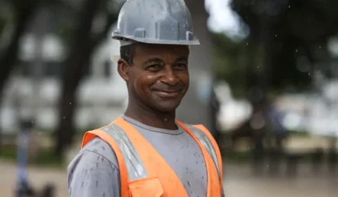 IR zero para quem ganha até R$ 5 mil vale nos salários pagos este mês