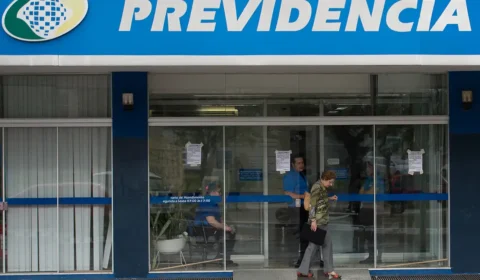 INSS retoma atendimento presencial em agências do país