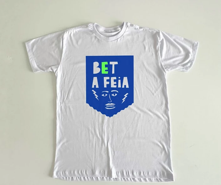 O projeto “Bet, a feia” critica a atuação da bet Esportes da Sorte, que deixou lixo espalhado pelo carnaval de Olinda no ano passado. Imagem: Reprodução do Instagram 