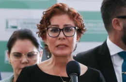 Itália começa a julgar extradição de Zambelli; audiência é suspensa