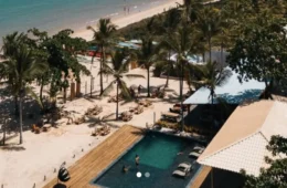 Beach club embargado da família Vorcaro realiza evento no pré-Carnaval da Bahia