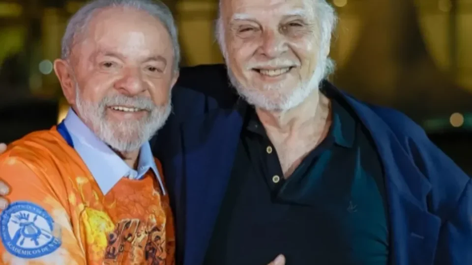 ‘Não é propaganda, é narrativa histórica’, diz autor de samba em homenagem a Lula