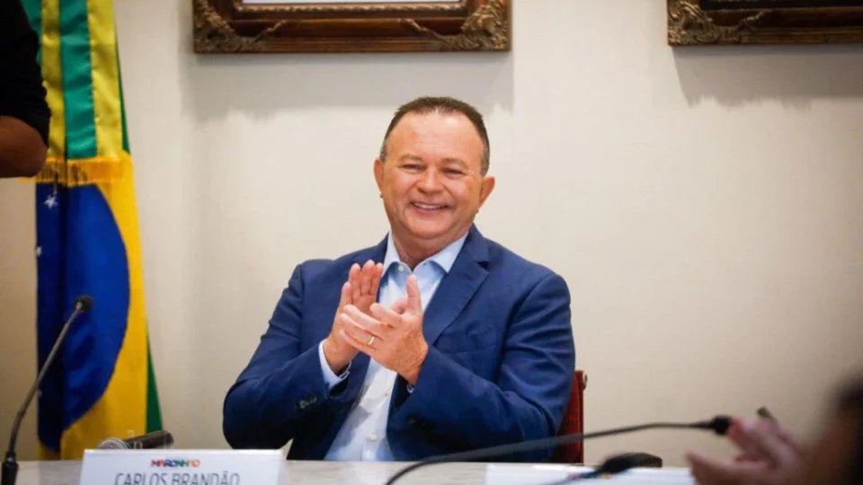 Justiça manda retirar propaganda de sobrinhos de governador do MA do pré-carnaval