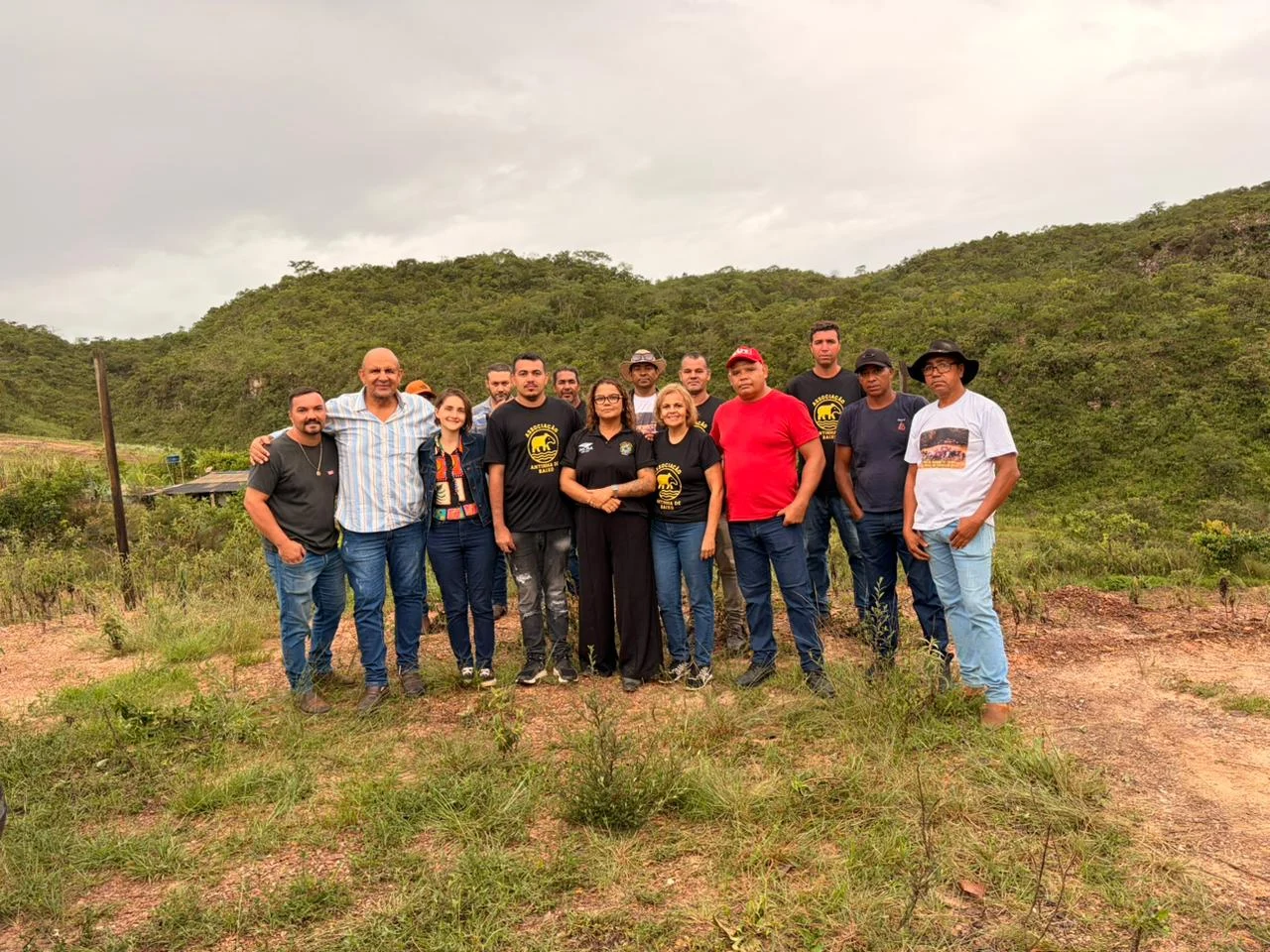 Justiça Federal reverte despejo em terra alvo de disputa pela família ...