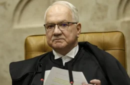 Fachin tira pedido de investigação contra Mendonça do inquérito das fake news