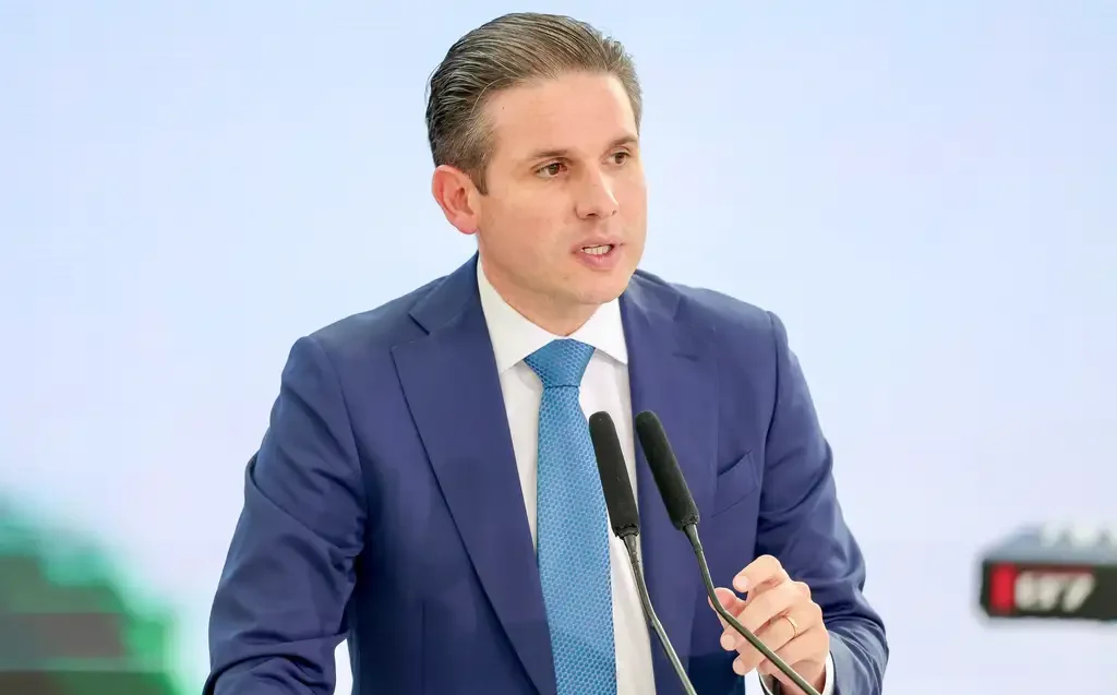 04/02/2026 - Brasília - O presidente da Câmara, Hugo Motta, durante cerimônia de assinatura do Pacto Brasil de Enfrentamento ao Feminicídio. Palácio do Planalto. Brasília (DF) - Brasil. Foto: Fabio Rodrigues-Pozzebom/Agência Brasil