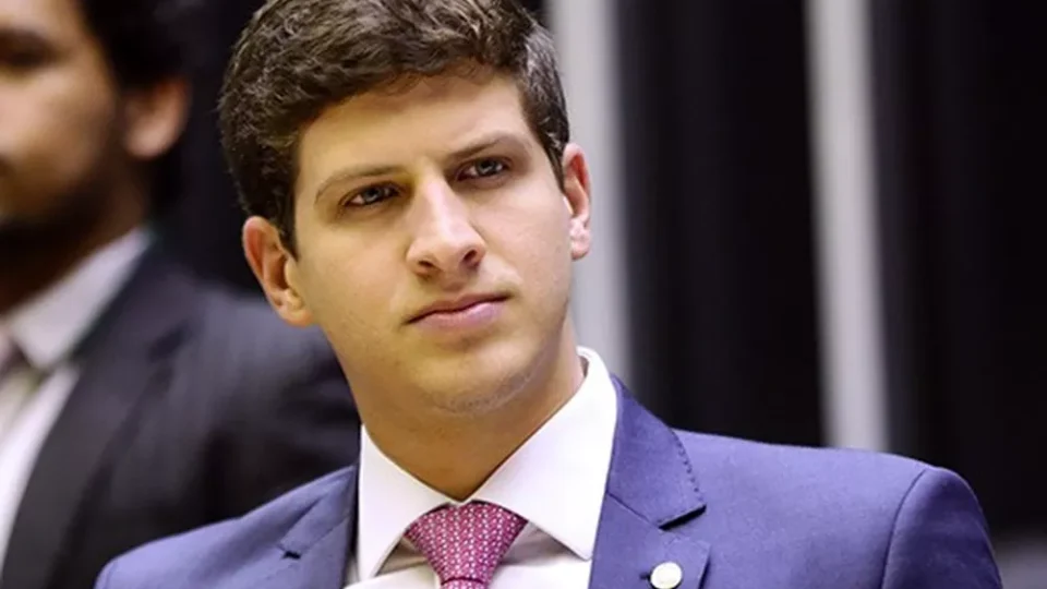 Polícia Civil de PE admite ter monitorado aliados de João Campos sem registro formal