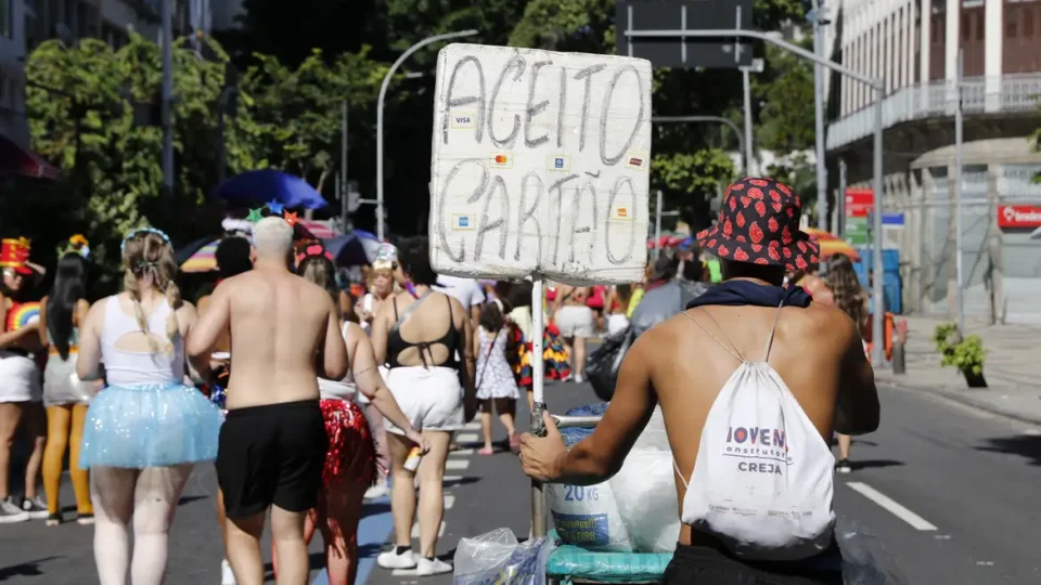 Ambulantes que se formalizaram como MEI crescem 45% em 2 ano