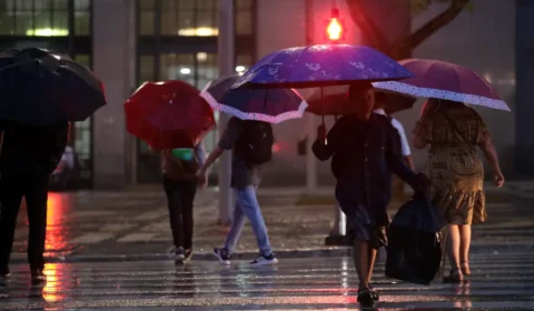 Temporais atingem o Sul e chuva forte avança pelo litoral do Nordeste nesta sexta