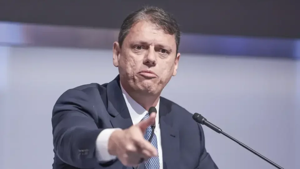 Secretaria da gestão Tarcísio não sabe onde foram parar R$ 23 milhões em materiais