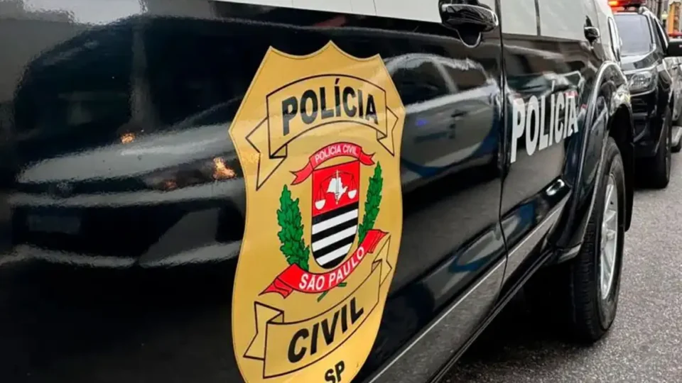 Menino vítima de estupro em SP se escondeu em carro por dois dias, diz mãe