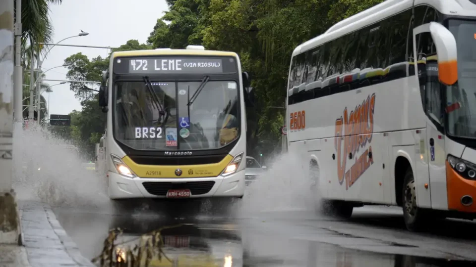 Ciclone e frente fria provocam chuvas fortes no Sul, Sudeste e Centro-Oeste; veja a previsão