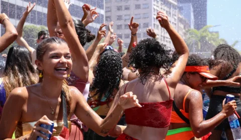Carnaval deve ser marcado por calor intenso e chuvas; veja a previsão para os próximos dias