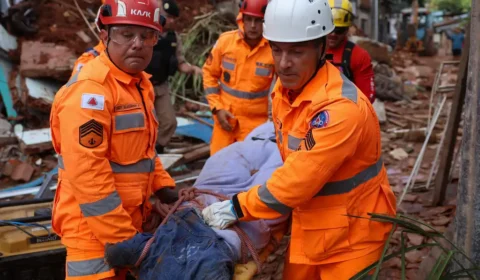 Número de mortos por temporais chega a 59 em MG; resgates atuam com oito frentes