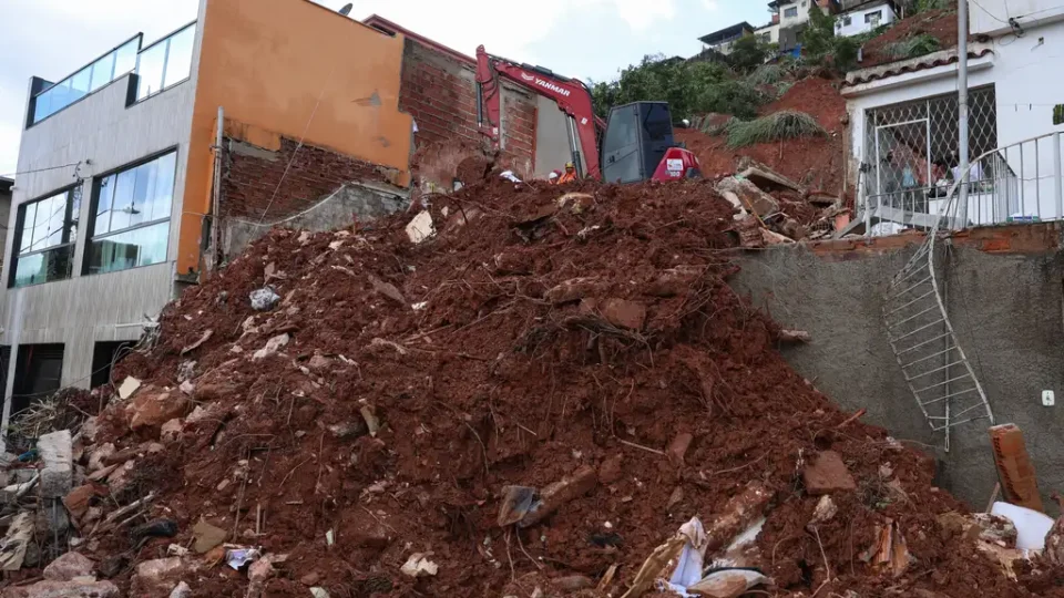Lula sobrevoa neste sábado áreas afetadas pelas chuvas em Minas Gerais