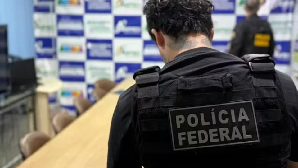 PF faz operação contra previdência do Amapá por aplicações no Banco Master