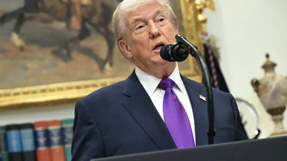 Donald Trump chama aliados da Otan de ‘covardes’ por postura na guerra contra o Irã