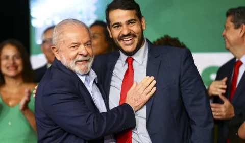 Lula deve enviar nome de Messias ao Senado mesmo sob risco de Alcolumbre rejeitar
