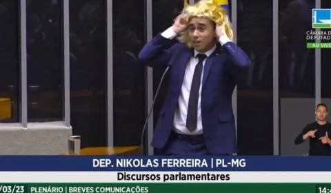Justiça anula condenação de Nikolas por discurso transfóbico com peruca