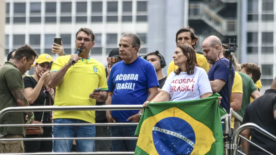 Ato da extrema direita na Paulista atraiu apenas 20 mil pessoas, metade do anterior