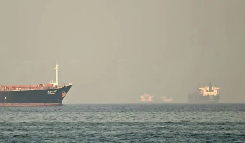 Irã ameaça fechar totalmente Estreito de Ormuz caso Trump ataque bases de energia