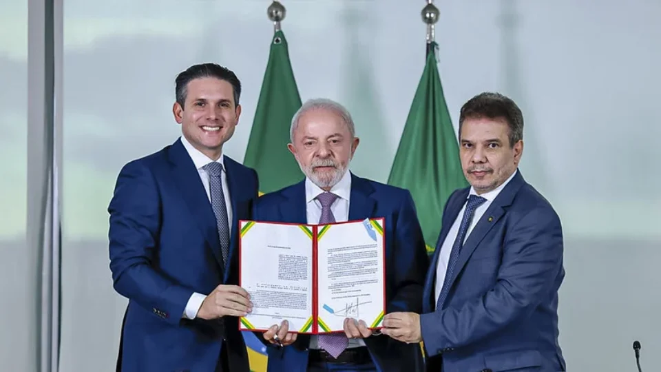 Lula sanciona PL Antifacção, mas veta punição a atuação fora de facções