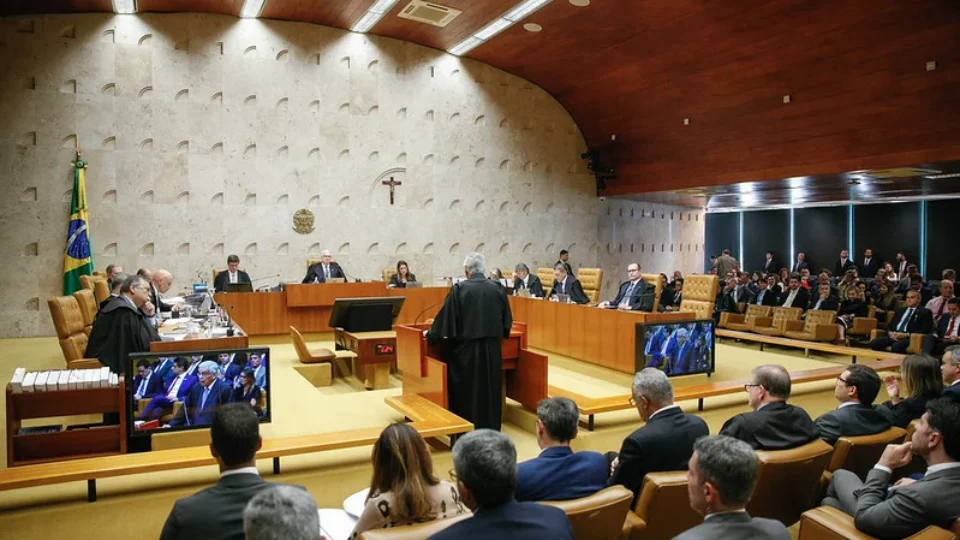 STF forma maioria para limitar penduricalhos a 35% dos salários na corte