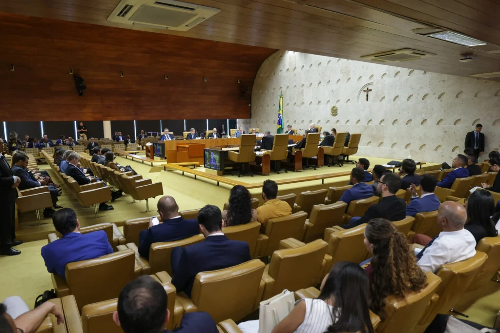 Plenário do STF derruba decisão de Mendonça e barra prorrogação da CPMI do INSS