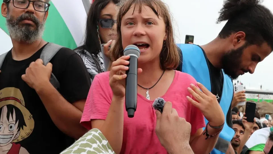Cuba: Greta Thunberg denucia crise humanitária provocada por Trump
