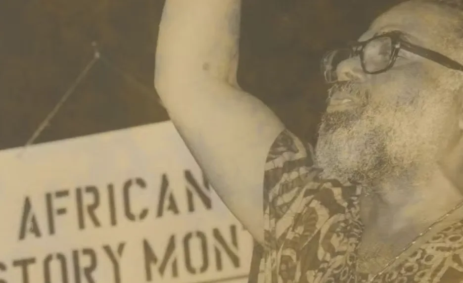 Abdias Nascimento em encontro durante o exílio político nos EUA, em 1978. | Crédito: Ron Wofford/ Acervo Ipeafro