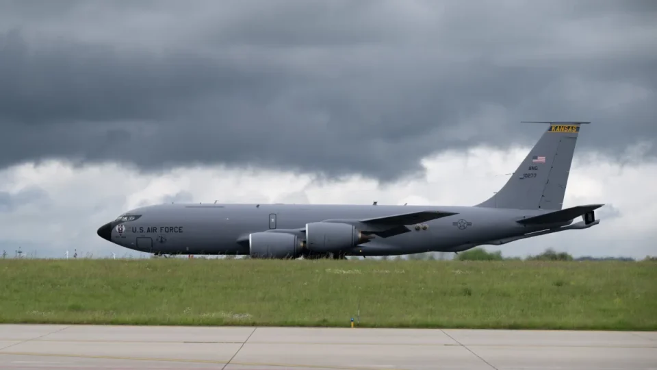 Avião de reabastecimento americano caiu no Iraque, informa exército dos EUA