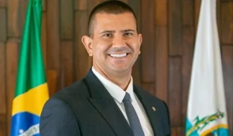 Douglas Ruas é eleito presidente da Alerj e assume interinamente o governo do Rio