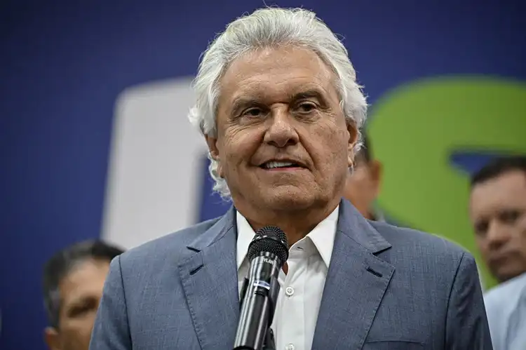 Deputado questiona Caiado e aciona CADE por venda de terras raras aos EUA