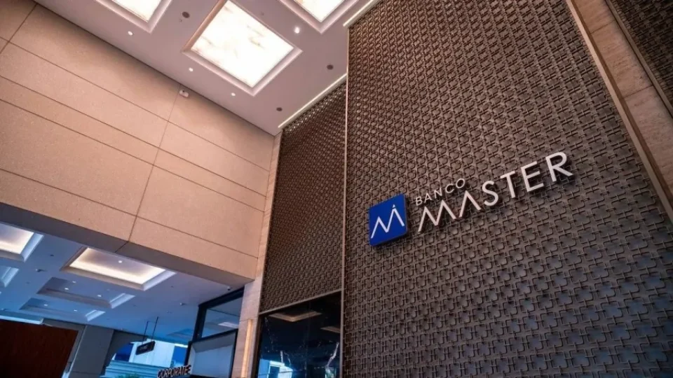 Quaest: 40% avaliam que caso Master prejudica imagem de STF, Bolsonaro, Lula, BC e Congresso