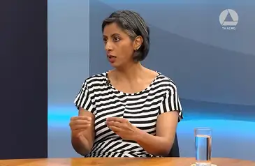 Rashmi Singh, professora da PUC Minas, analisa consequências do conflito EUA-Irã. Imagem: Frame/TV Assembleia MG