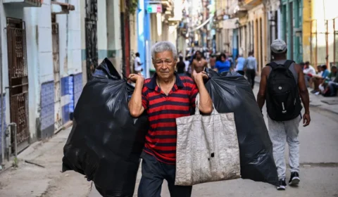 MST participa de missão de solidariedade a Cuba e à Venezuela com líderes internacionais