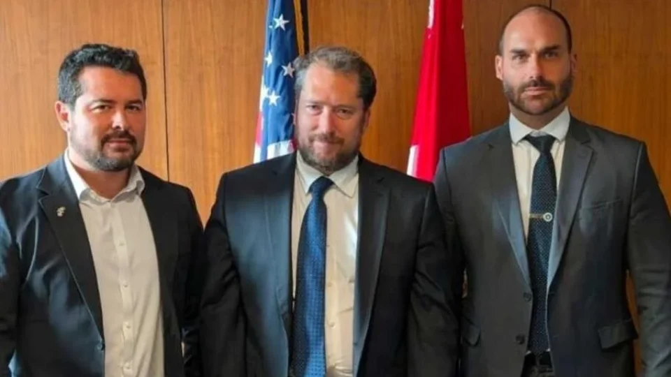 Amigo de Eduardo, enviado de Trump que visitaria Bolsonaro questionou eleições: ‘Trapaça’