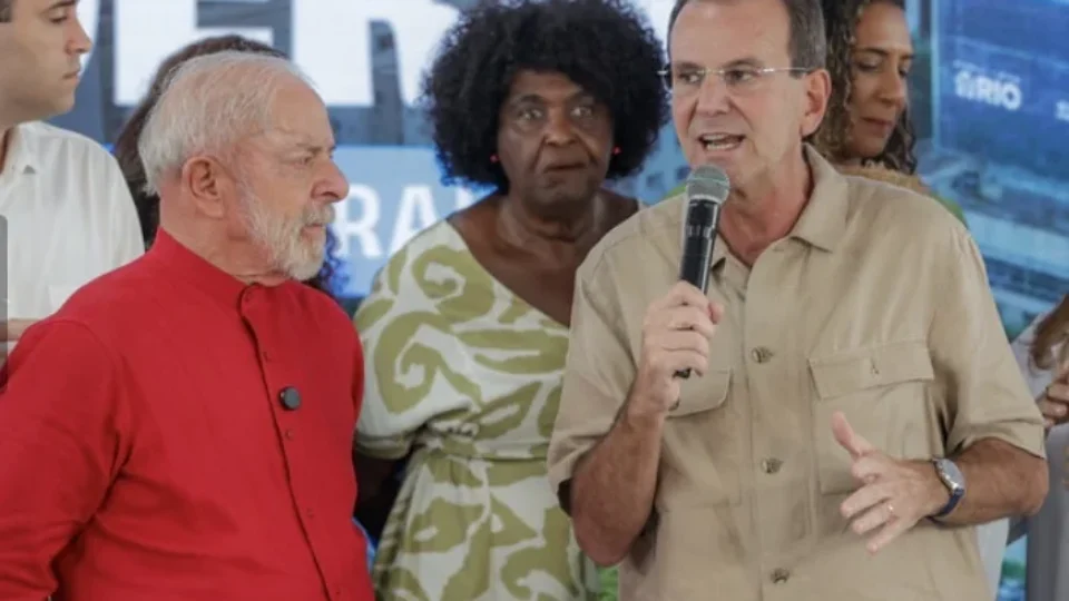 PT do RJ oficializa apoio a Paes para governo e Benedita para Senado