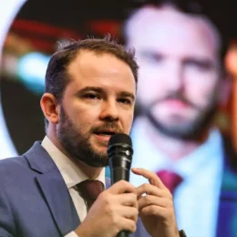 Durigan promete MP do ‘imposto do pecado’ para depois das eleições e fala em acordo com setores afetados