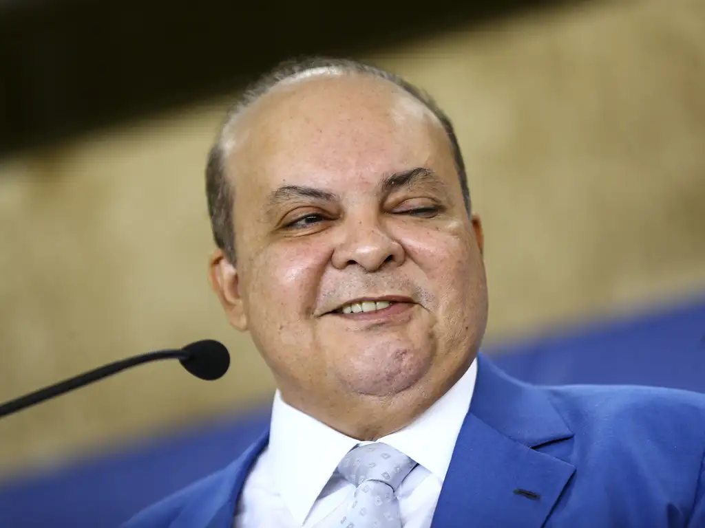 O governador do Distrito Federal, Ibaneis Rocha, é dono de escritório que teria prestao serviços a fundo de investimentos suspeito de ligação com o Master e tem enfrentado questionamentos sobre sua atuação no processo de compra do banco pelo BRB. Foto: Marcelo Camargo/Agência Brasil