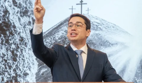 Quem é o pastor de 31 anos que assumiu a Convenção Batista Brasileira, com 1,8 milhão de fiéis