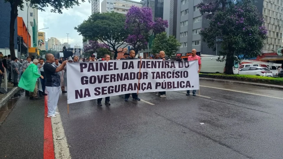 A traição de Tarcísio: como o governador despertou a ira das polícias 