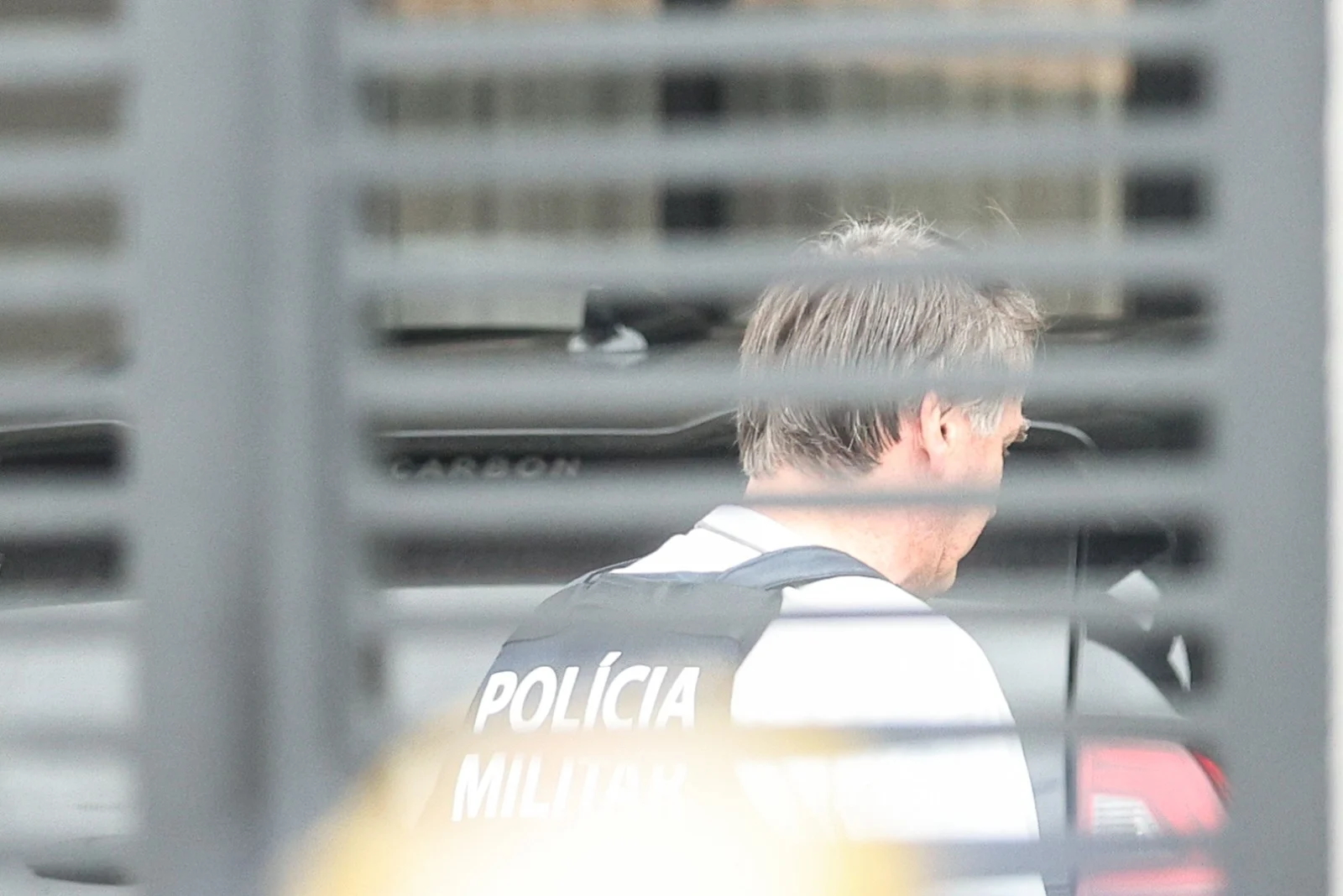 Moraes mantém restrição de visitas de filhos de Bolsonaro Moraes mantém restrição de visitas de filhos de Bolsonaro