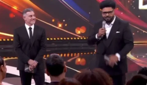 Paulo Vieira ironiza ‘PowerPoint do Vorcaro’ em premiação ao vivo na Globo