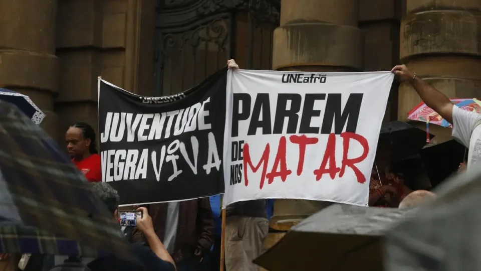 Mortes de jovens pela polícia de SP crescem 11%; entidades cobram medidas