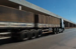 Caminhoneiros descartam paralisação nacional após reuniões com governo