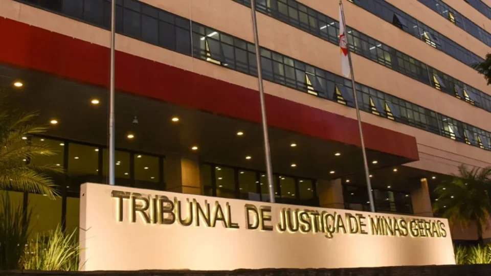 Mãe de menina de 12 anos estuprada por homem de 35 anos é solta em MG